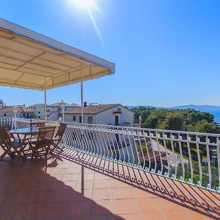 Three Bedroom Apartment With Amazing Sea View Трогир Екстериор снимка